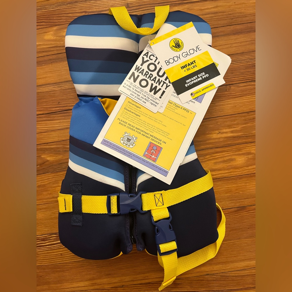 Body Glove Kids Life Vest - Navy and Yellow
